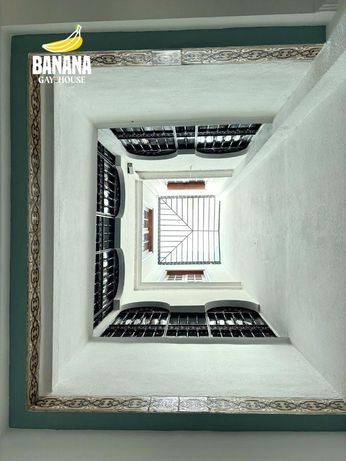 Banana Gay House - Only Men - B&B Sevilla
