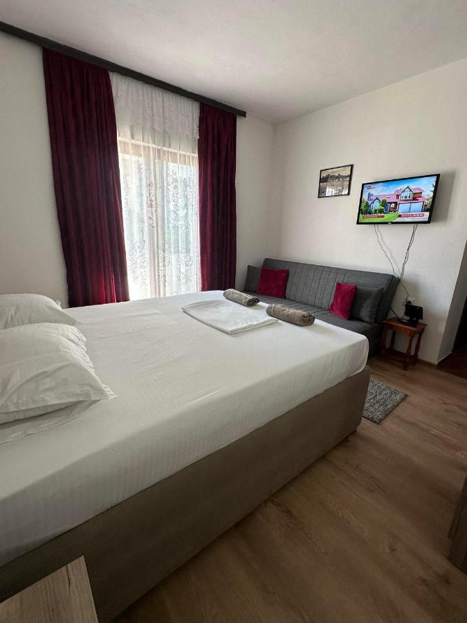 Doppelzimmer mit Zustellbett