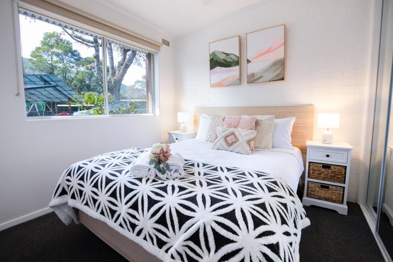 2 Bedroom Apartment with Pool & Garden View (rooms 1,3)