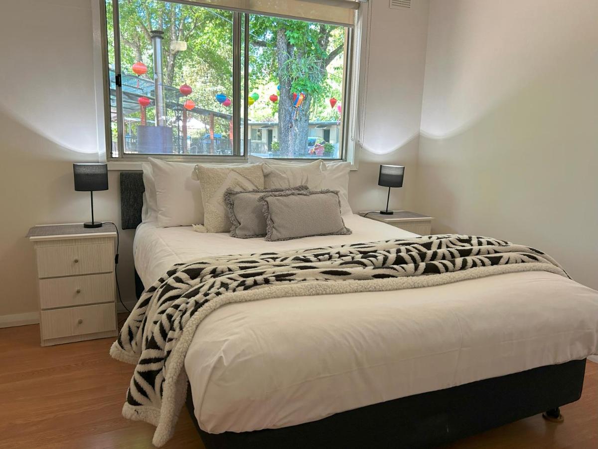 Deluxe Spa Suite with Pool View (room 8)