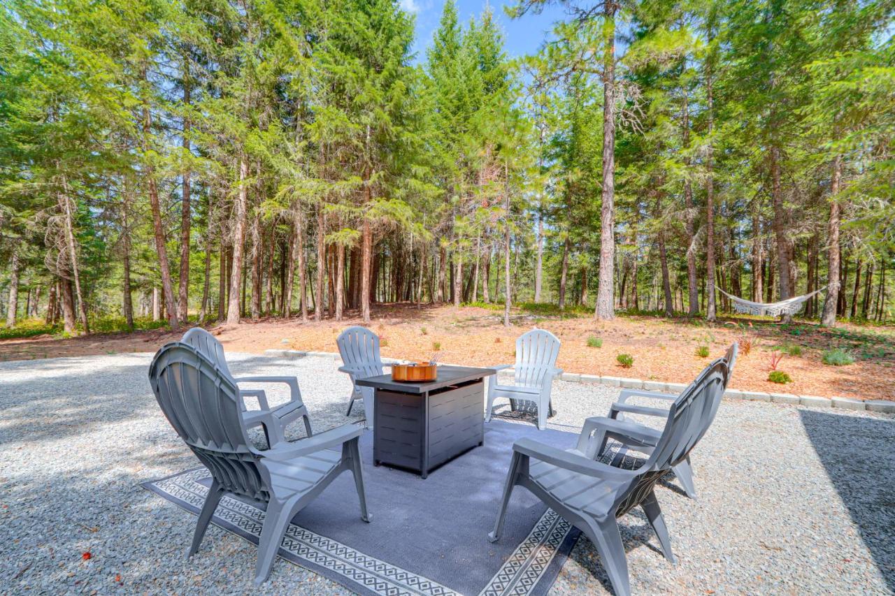 8 Mi to Farragut State Park: Wooded Cabin Escape! - Ferienwohnung Athol