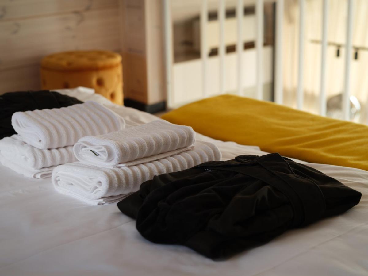 Two-Bedroom House with spa access