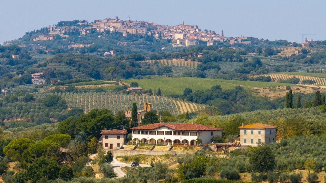 ESSENZA di TOSCANA apartment with view - B&B Montepulciano