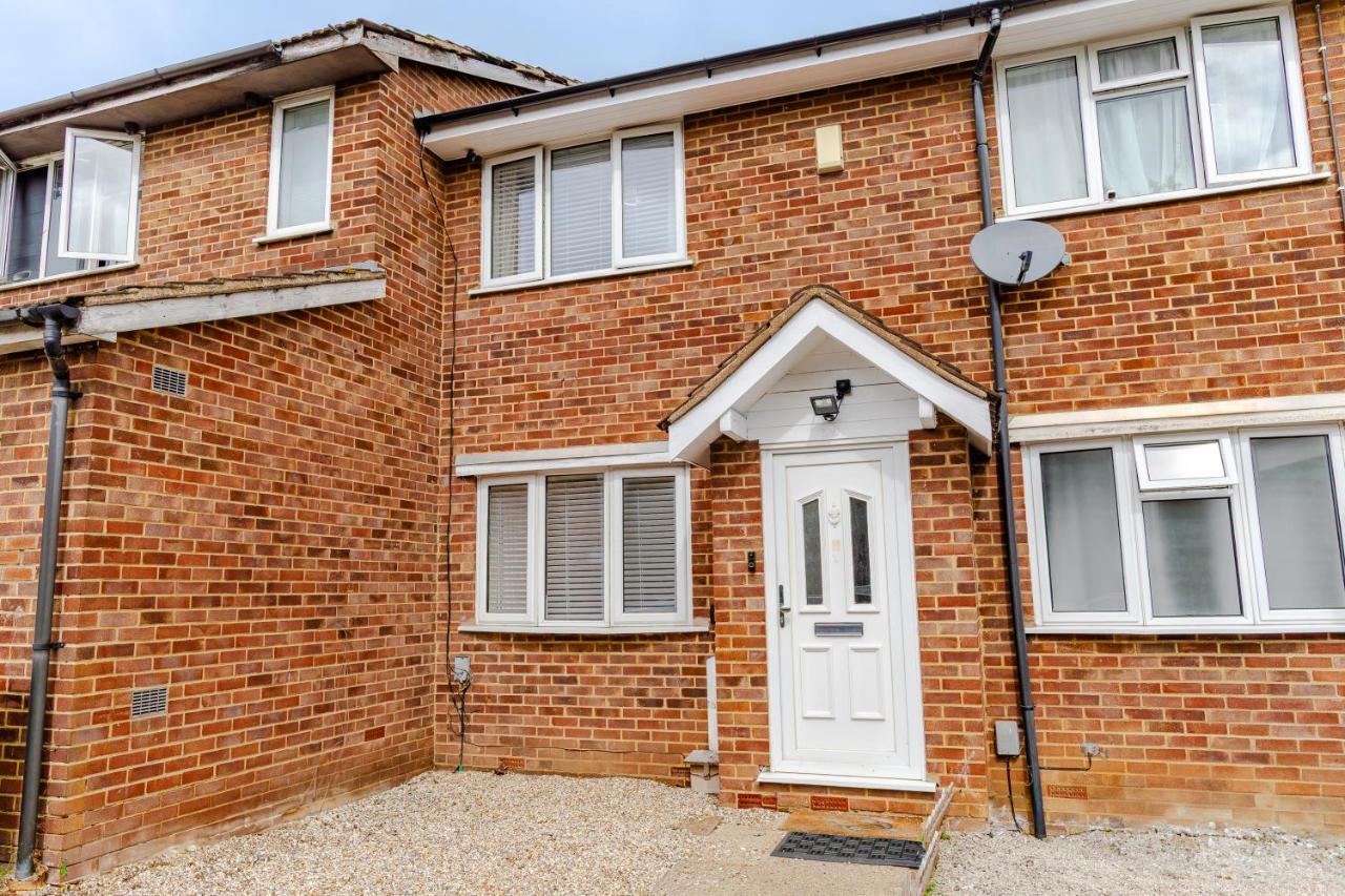 Lovely 2 Bedroom House - B&B
