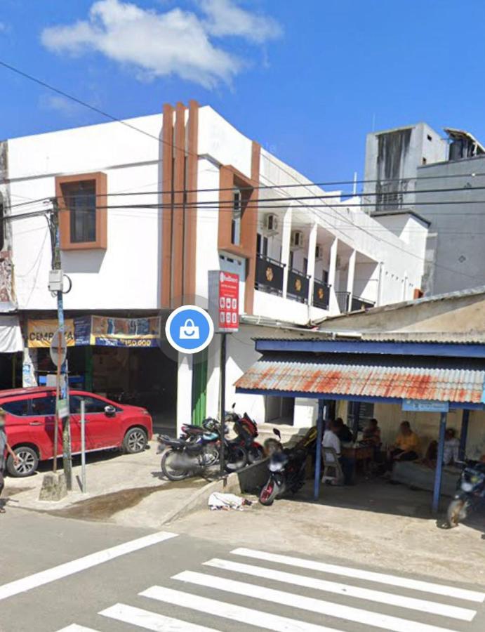 Guesthouse Cempaka - B&B