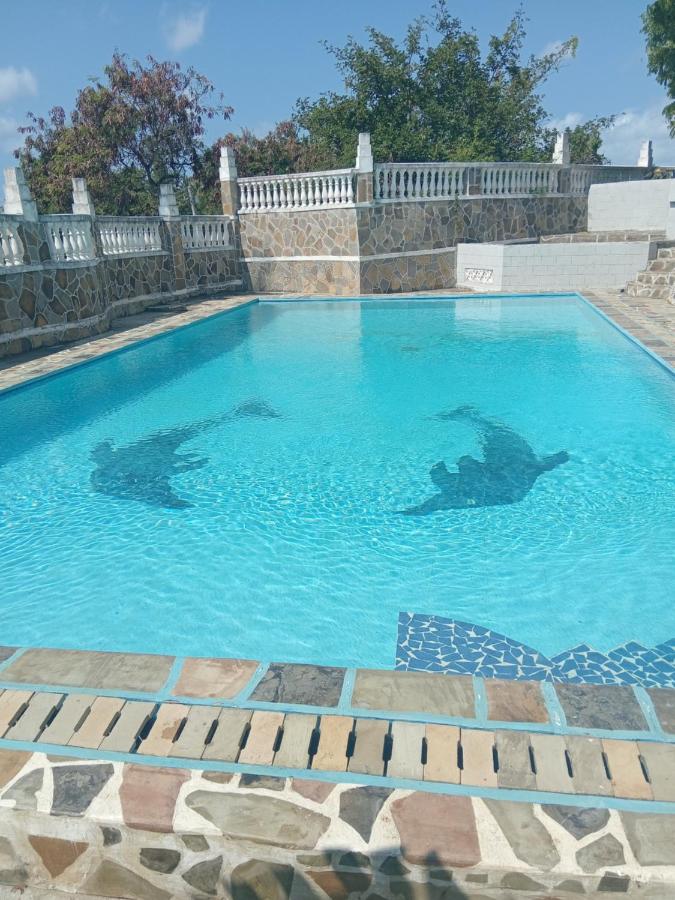 Mama Africa Village Villas & Bunglows - B&B Mtwapa