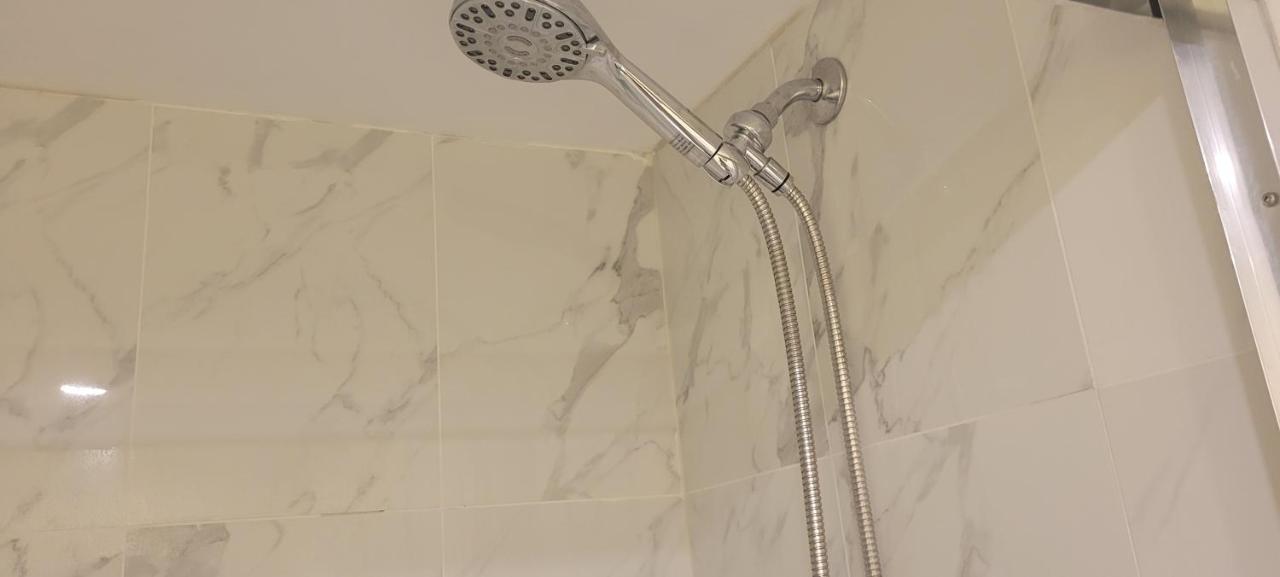 Chambre Double avec Salle de Bains Commune