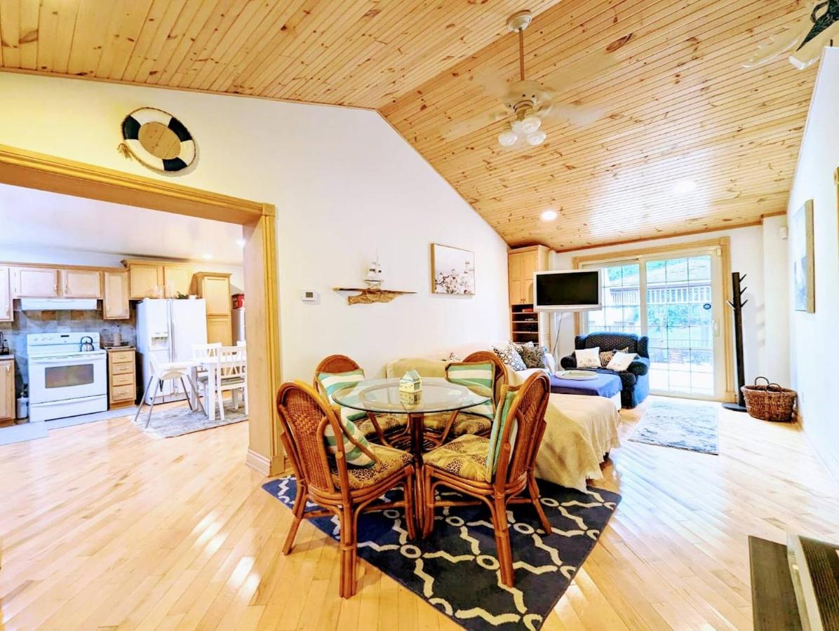 Ipperwash Bliss: Gated, Hear the wave, Sleep 7 - B&B Lambton Shores