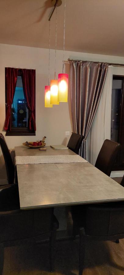 Bucureștii Noi, apartement 6 persoane, Romexpo, OMV, Baneasa, Lagoon Park - B&B Bucarest