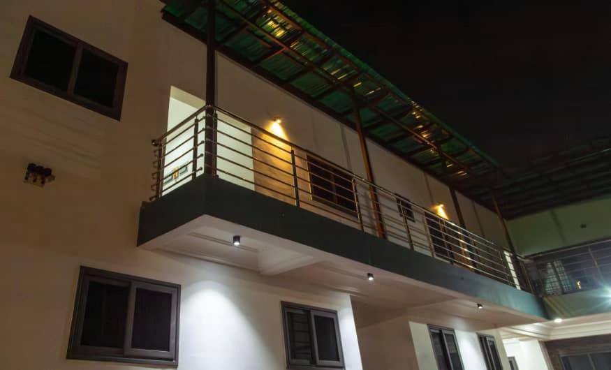 Efie PA Apartments - Bed and Breakfast Accra