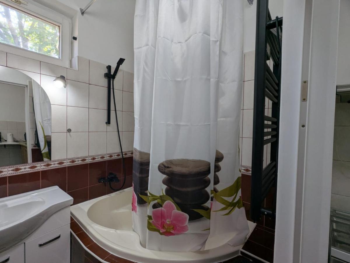 Thomas' Apartman - Ferienwohnung Szegedin