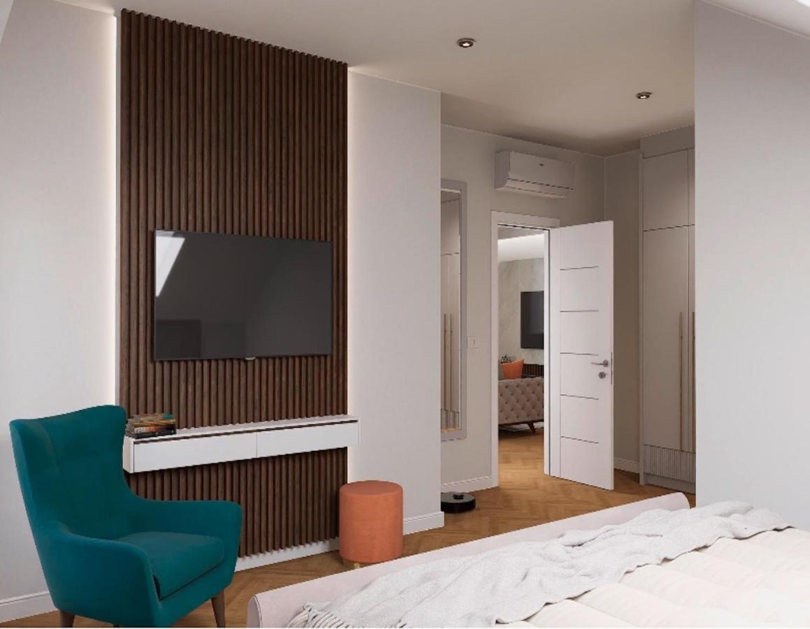 Appartamento con 4 Camere da Letto e con Terrazza