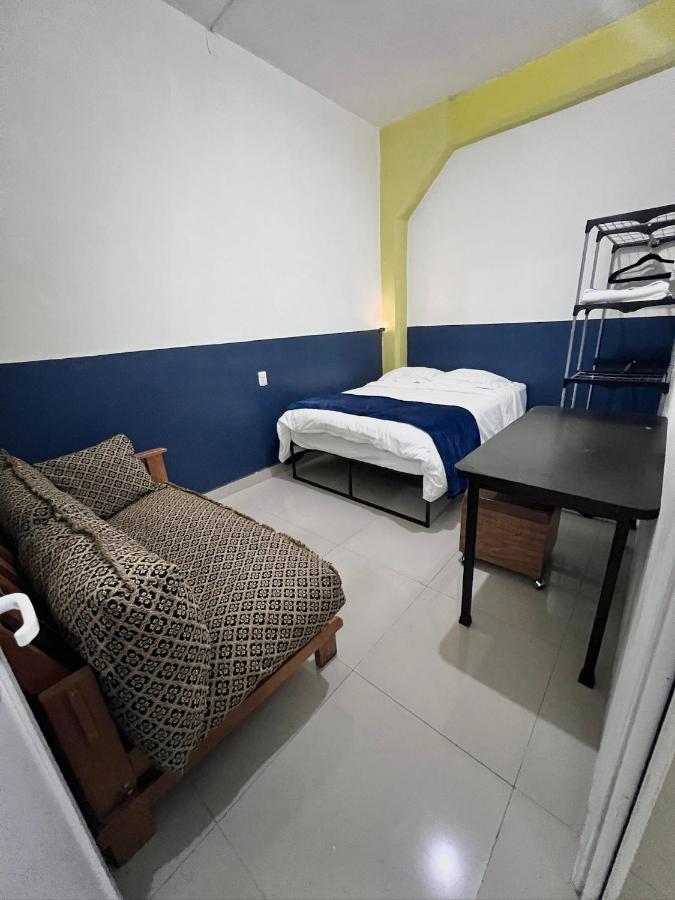 5 Habitaciones privadas en céntrico apartamento para hasta 13 personas - B&B