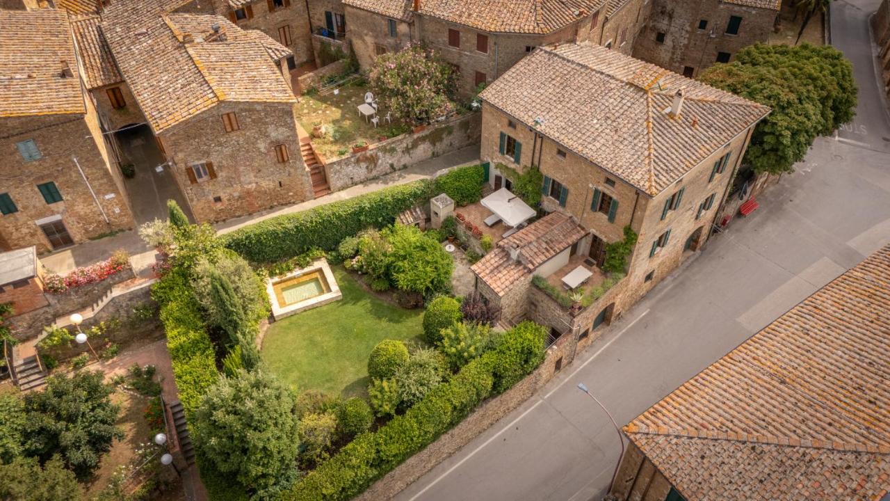Casa Nobile - Luxury Villa in Val D'Orcia - Authentic Tuscany Living - B&B