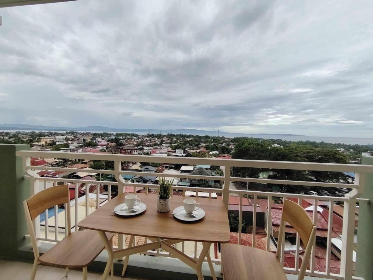 Camera Familiare con Vista Mare
