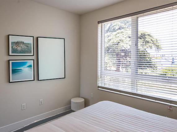 The Hesby Apartments - Bed and Breakfast North Hollywood