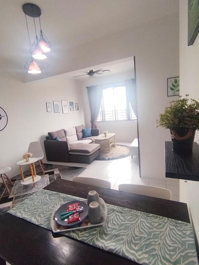 MyPutra Homestay Parit Buntar - B&B Parit Buntar