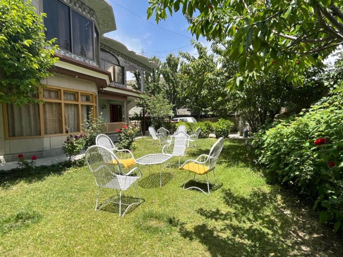 Flora Inn Skardu - Bed and Breakfast Skardu