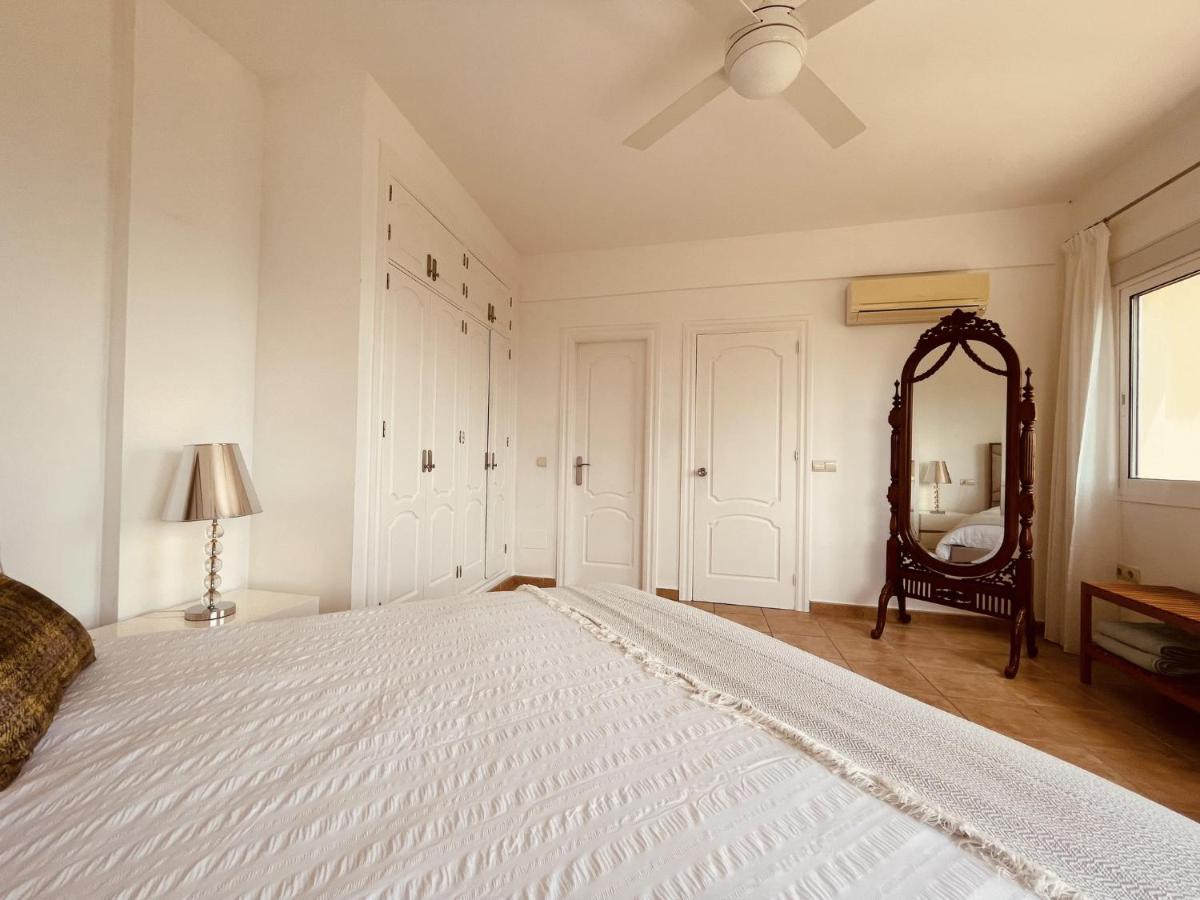 Chambre Lit King-Size - Vue sur Montagne