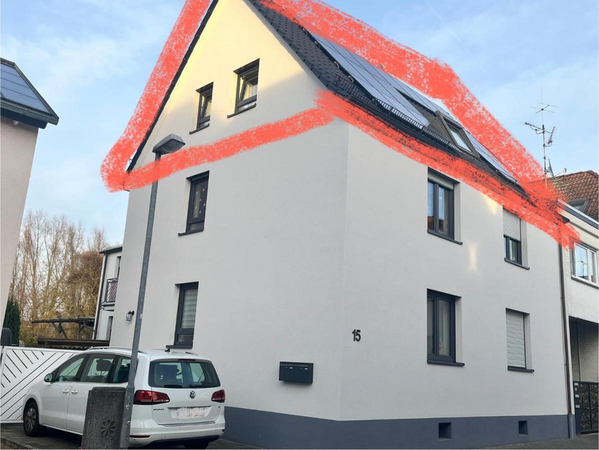 Gemütliches Dachstudio bei Frankfurt & Darmstadt - 5 min zur S-Bahn - Bed and Breakfast Egelsbach