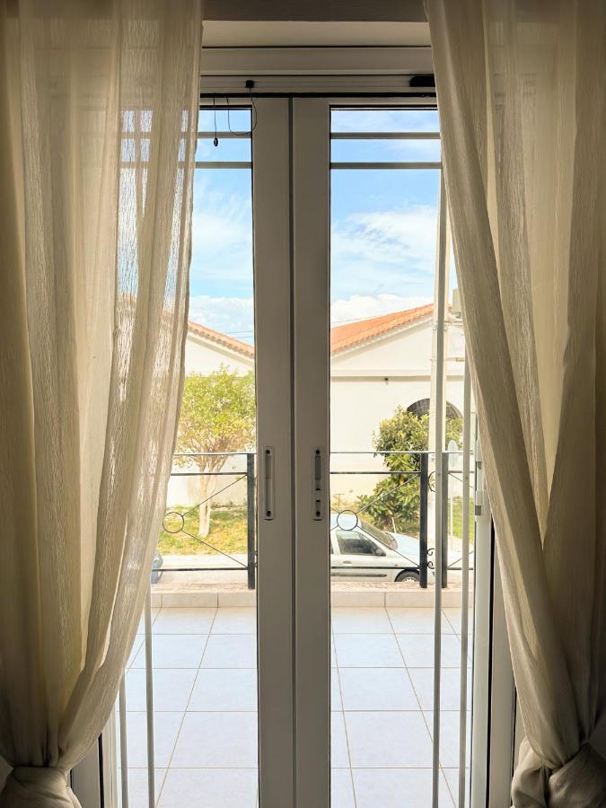 Port Breeze Apartment - B&B Néon Karlovásion