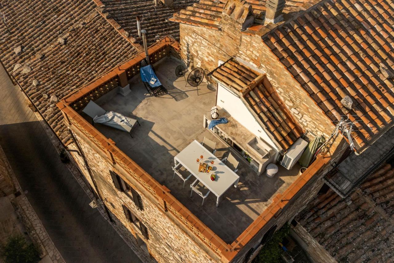 Luxury Duplex - Heart of Corciano - ItalyWeGo - Bed and Breakfast Corciano