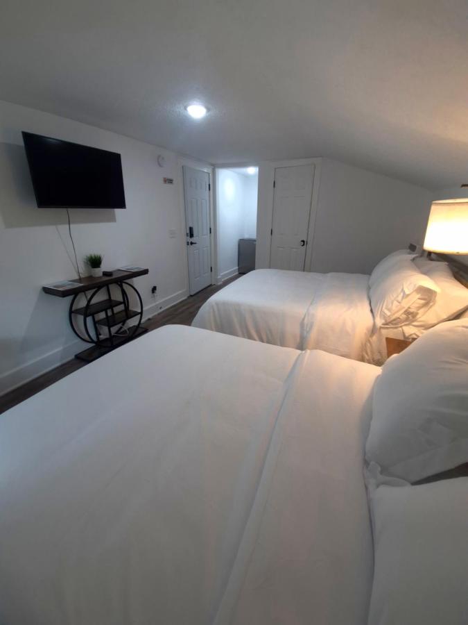 Camera Matrimoniale con Bagno Privato