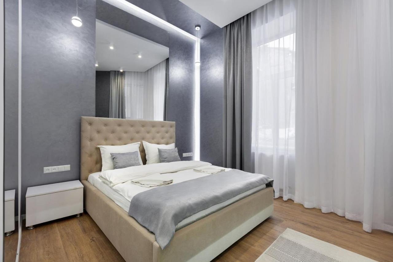 Апартаменти в Центрі Львова 2 кімнати ізольовані кухня студія - B&B Leópolis