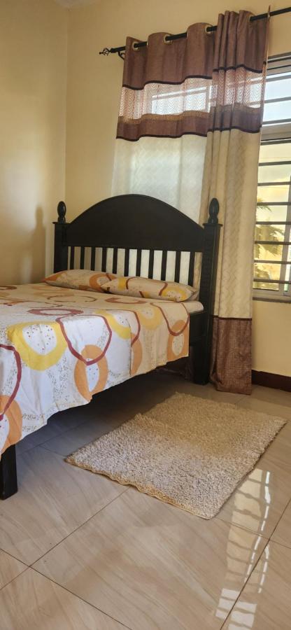 Room #1465099202