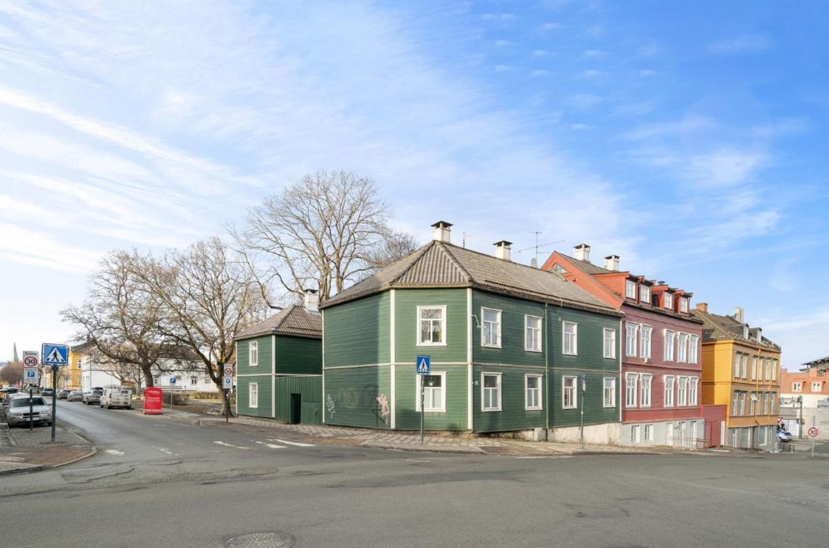 Leilighet nært Solsiden - Chambres d'hôtes Trondheim