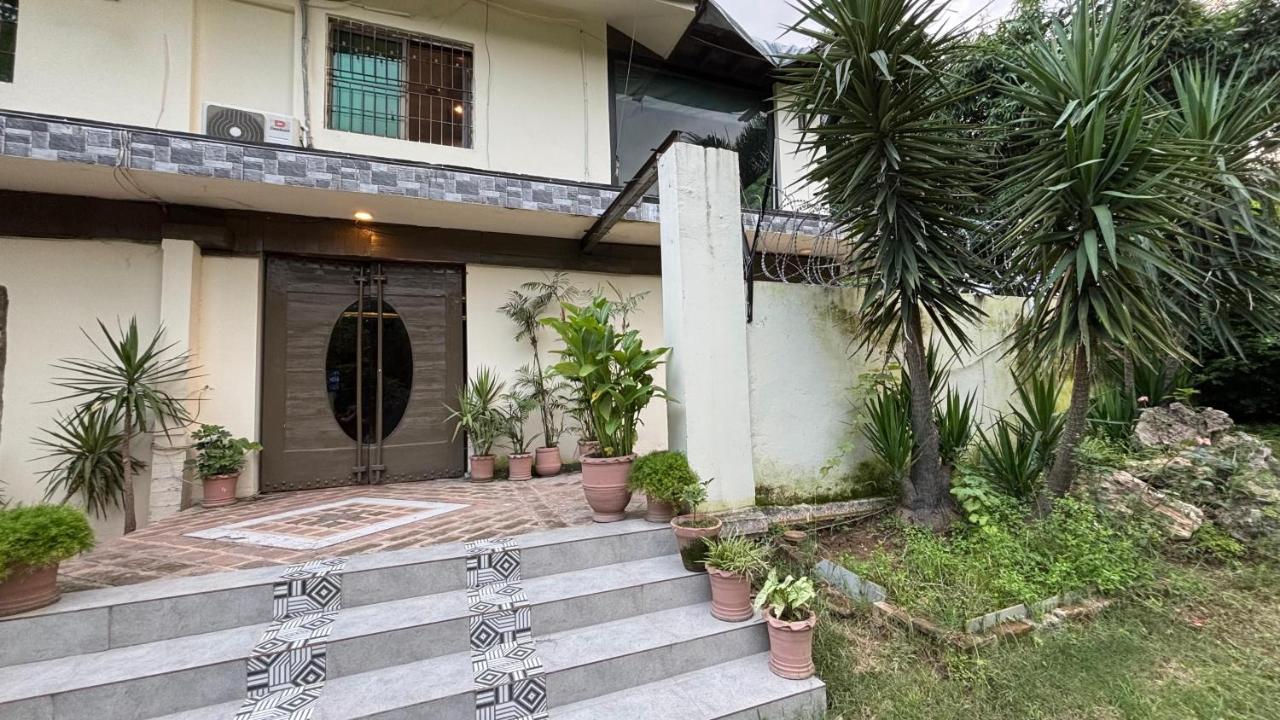 The Minimalist F-7 Markaz - Ferienwohnung Islamabad