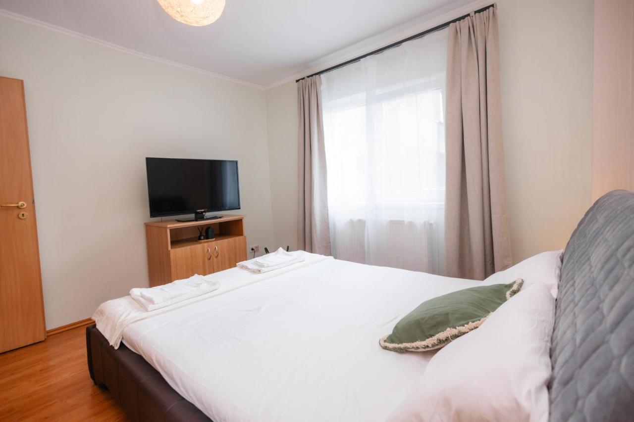IZZY Apartament - Bed and Breakfast Făgăraș
