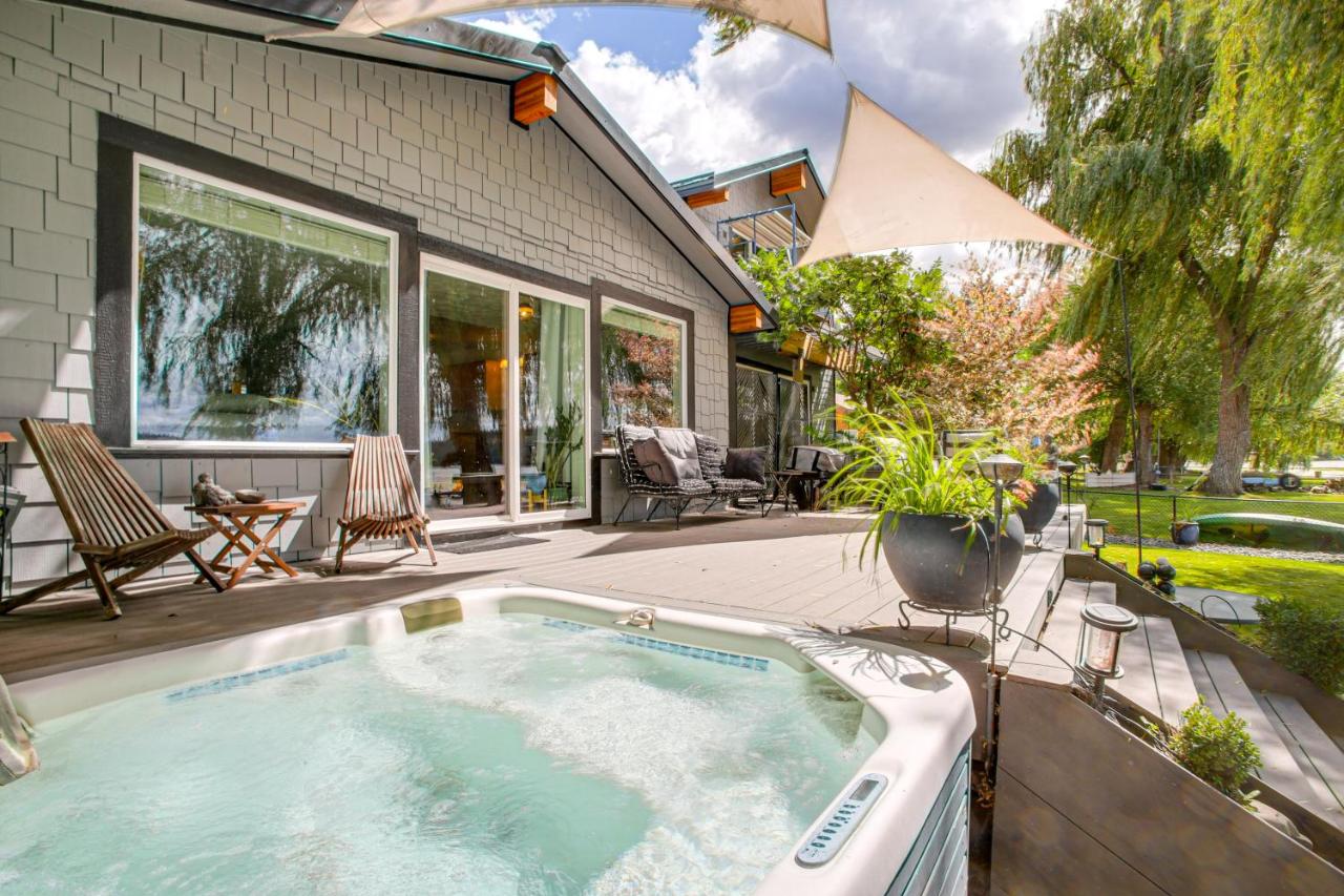 Lakefront, Sand Beach, Hot Tub, Dog Fence, BBQ - B&B Nine Mile Falls