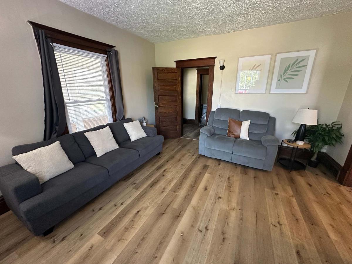 Charming 4BR Westside Home in Beer City USA - B&B