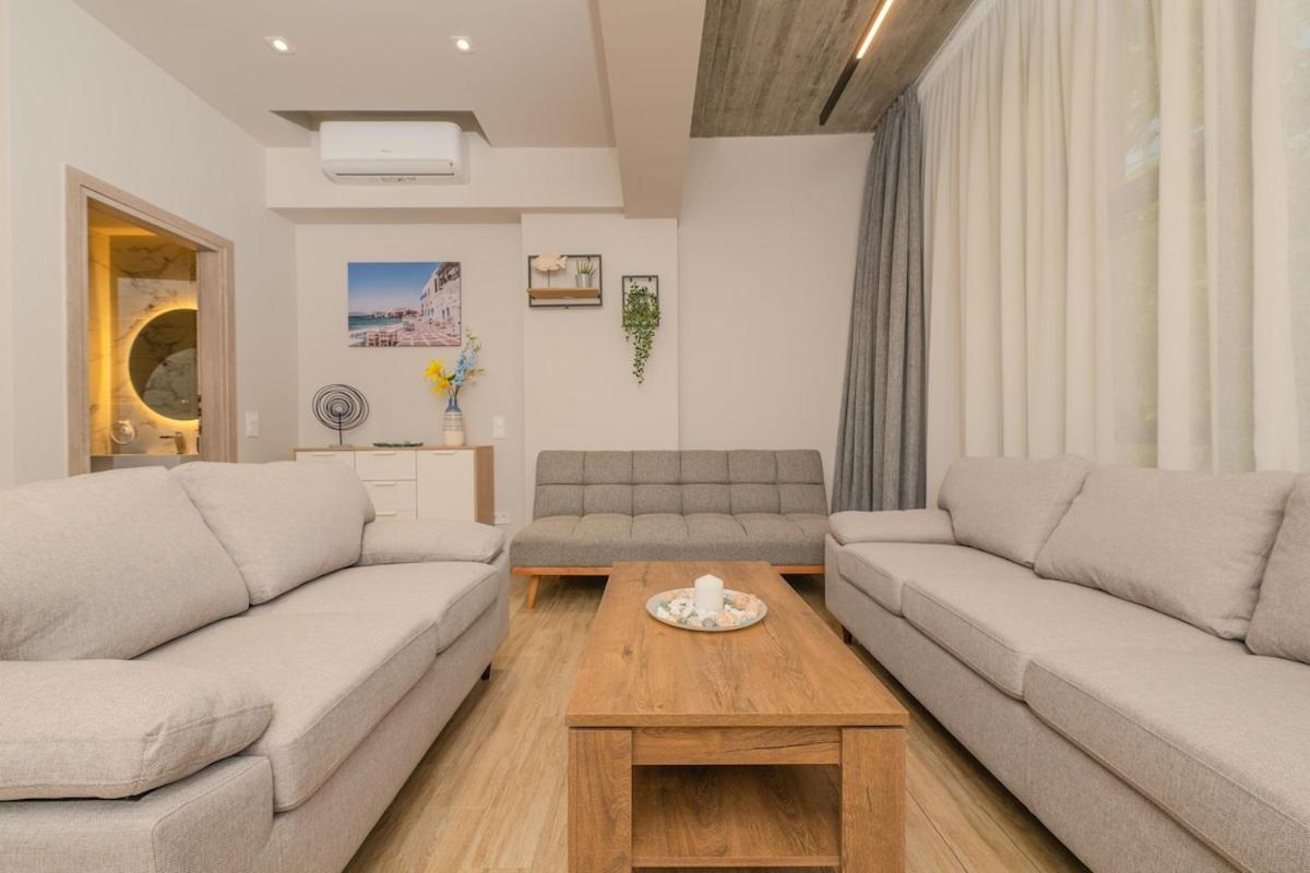 Saint Mykonos Apartment - B&B Piraeus