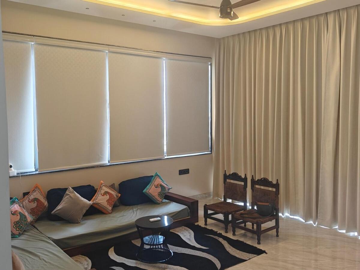 Nuwara Eliya Karjat - 5BHK Villa - B&B Karjat