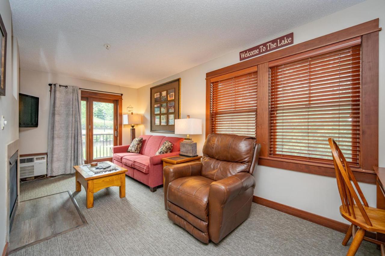 A218 One Bedroom Standard View - Chambres d’hôtes Oakland