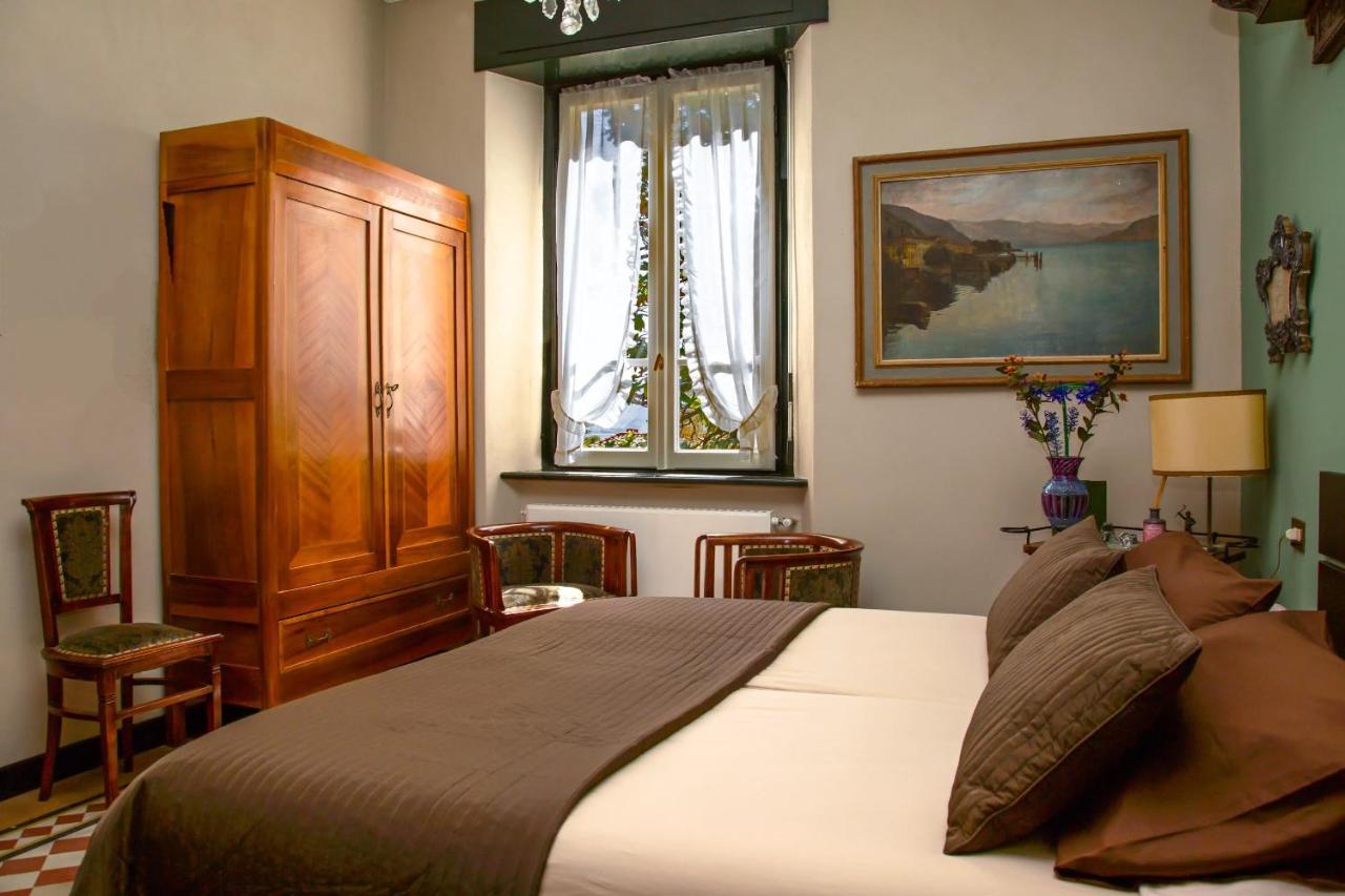Doppel-/Zweibettzimmer mit Seeblick