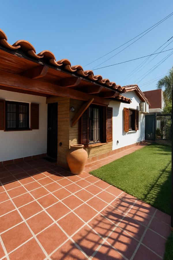 Hermosa Casa en el Centro, con Cochera - B&B Villa Carlos Paz