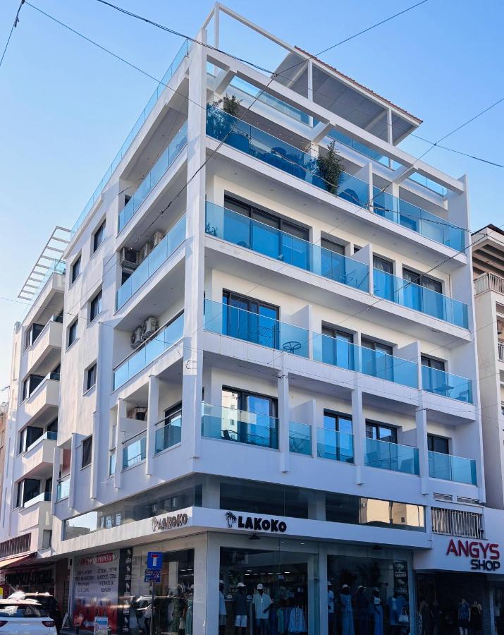 Best location in Larnaca 100m from the beach - B&B Larnaka