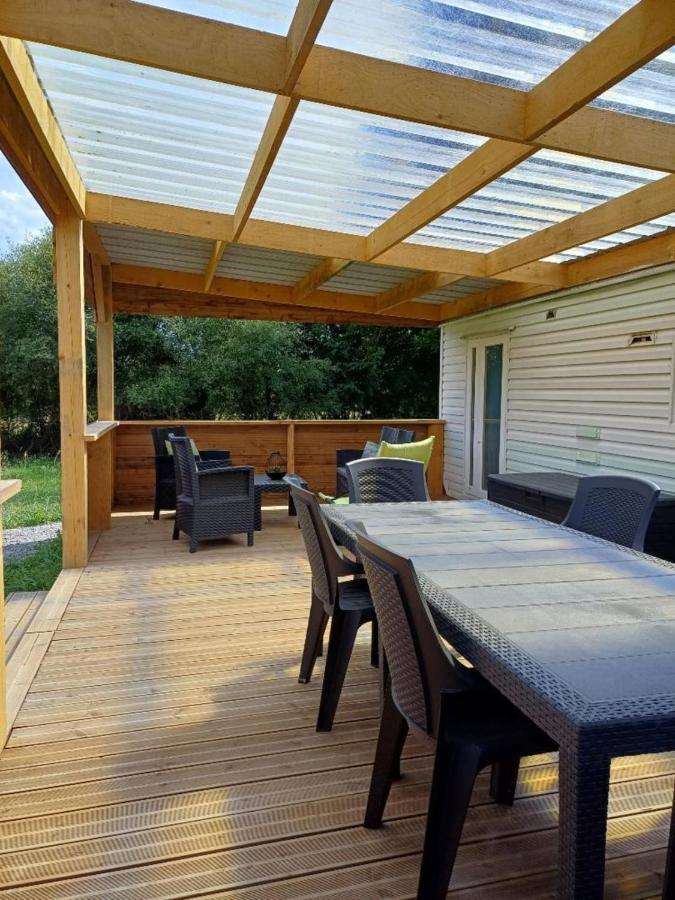 La source - Bungalow avec terrasse à Eguzon - B&B Éguzon-Chantôme