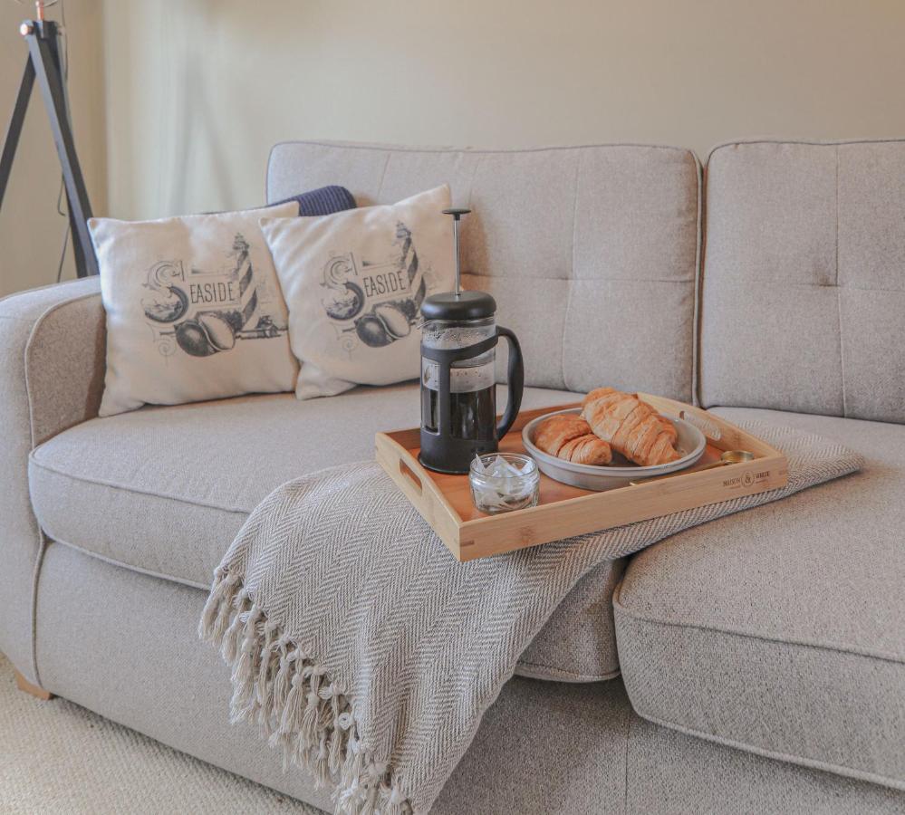 Coastal home sleeping five - 2 minute walk beach - B&B Pakefield