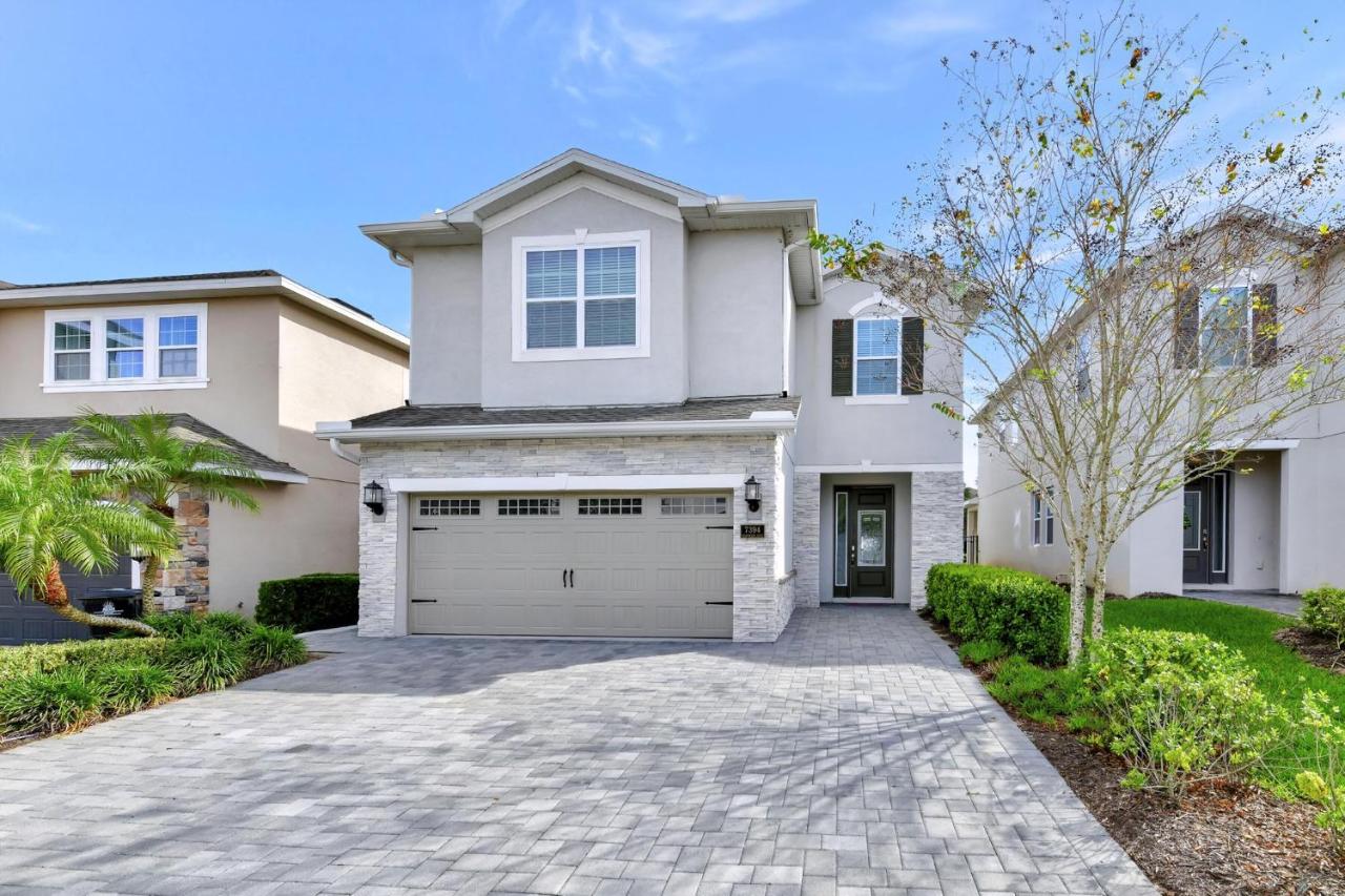 Cheerful Home Near Disney With Private Pool, Themed Rooms And Waterpark & Resort Access At Encore Resorts Reunion - 7394Mr - Chambres d'hôtes Orlando