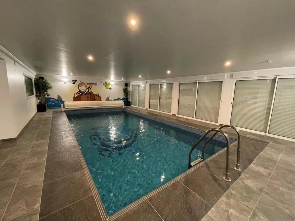 Villa de L'ovalie - B&B Pernois