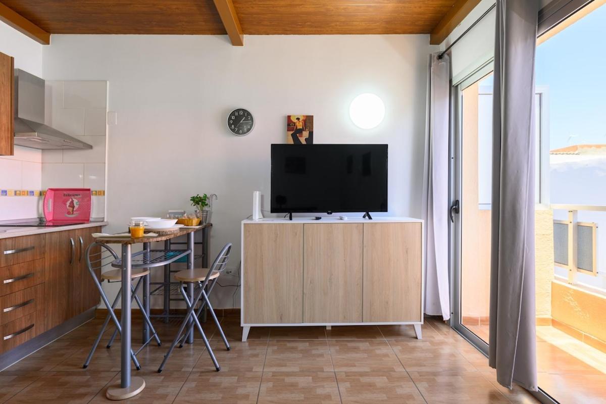 Coquete Apartment,Near Airport,Balcony,Cozy - B&B Cruce de Arinaga