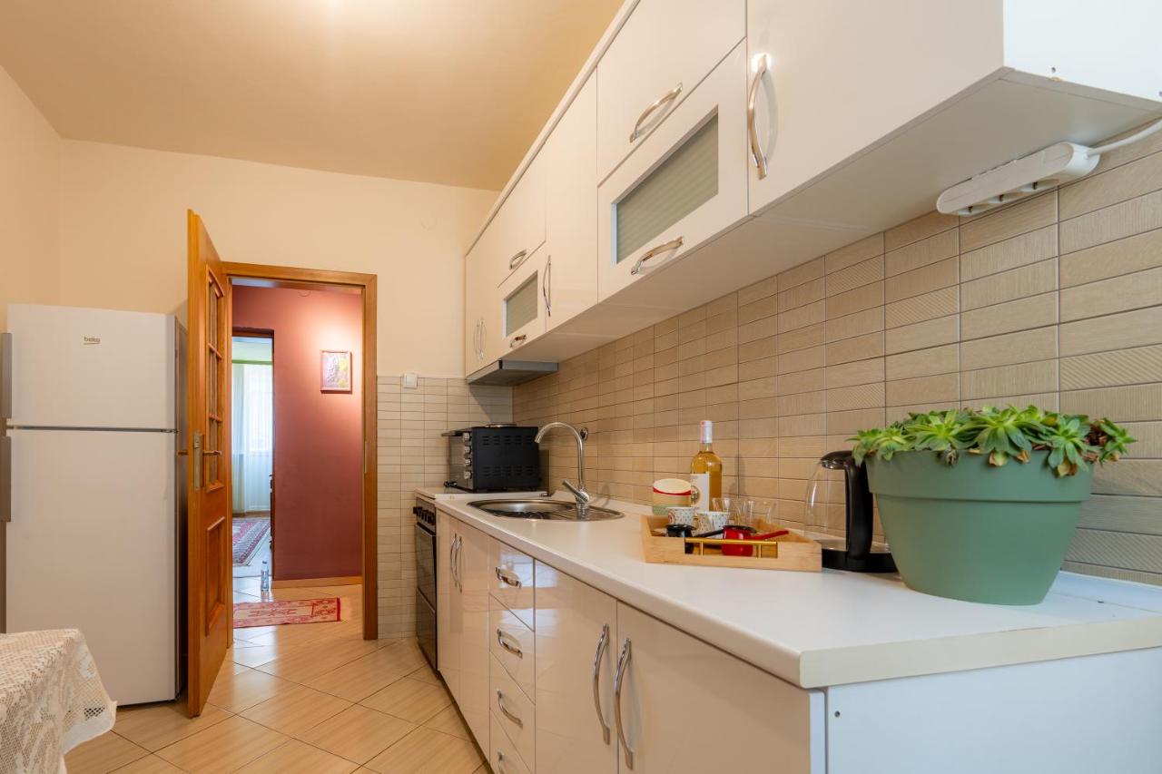 Grape Apartment Studio - B&B Orahovac