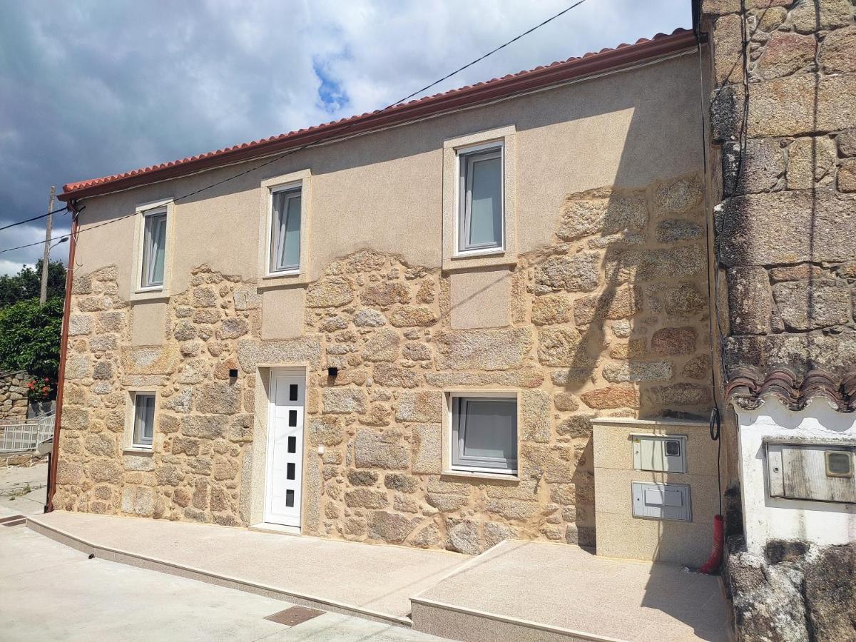 LolaPlayadeCarnota - Bed and Breakfast Pedrafigueira