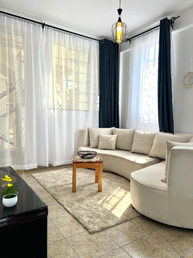 Lofty 1br Milimani with AC - B&B Kisumu