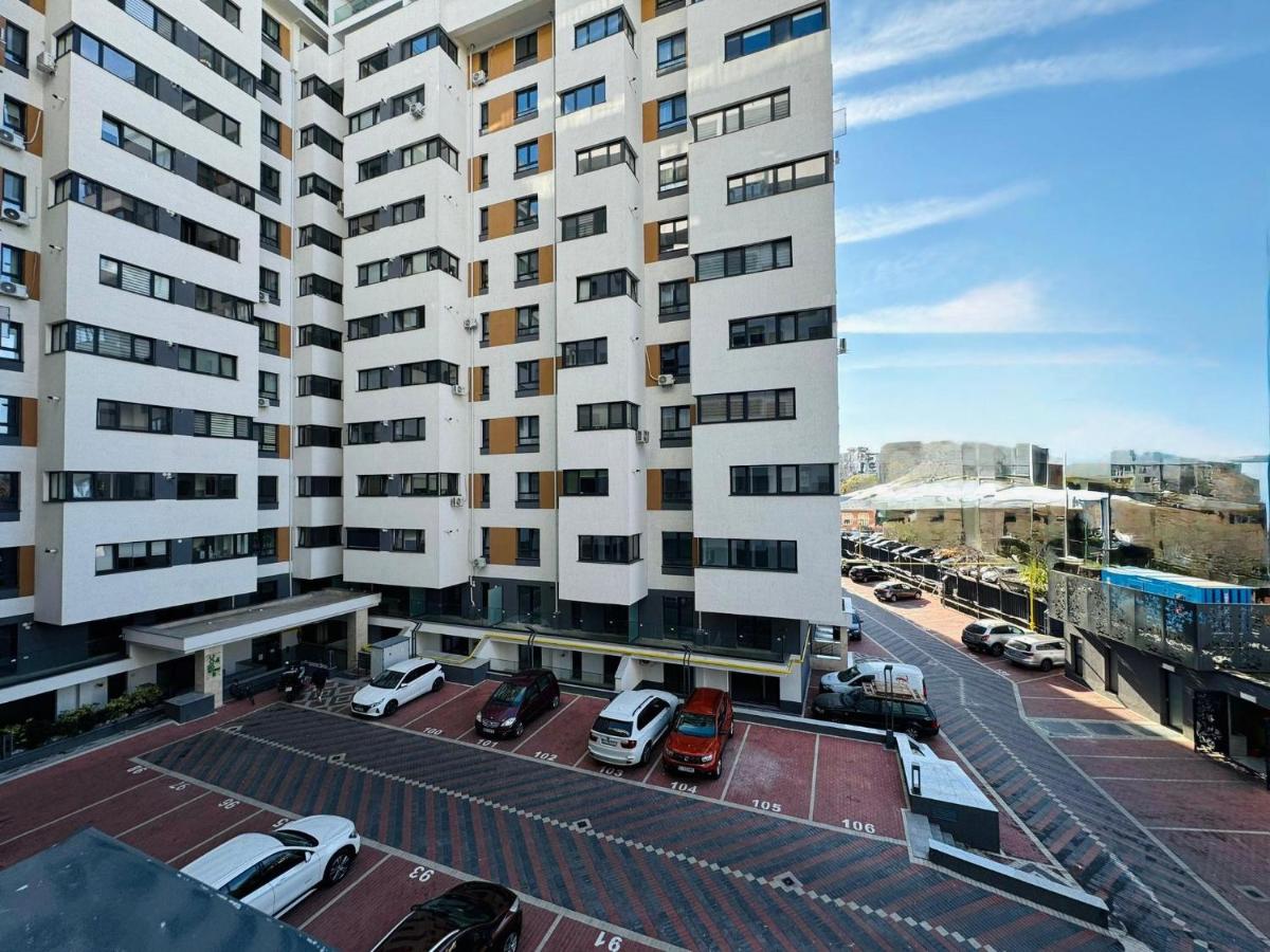 Alexa Deluxe Apartment at Central Address Rezidence with Parking - B&B