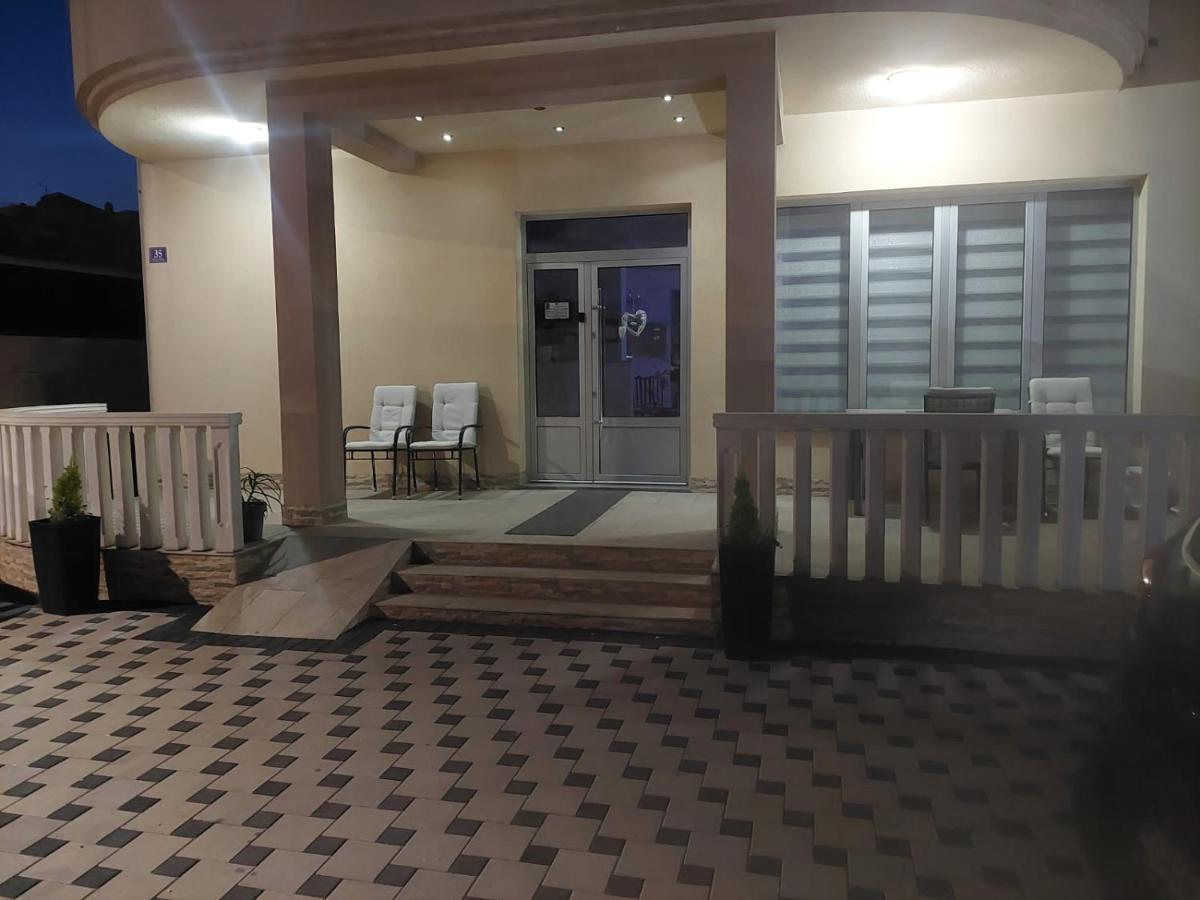 Camera Doppia con Letti Singoli